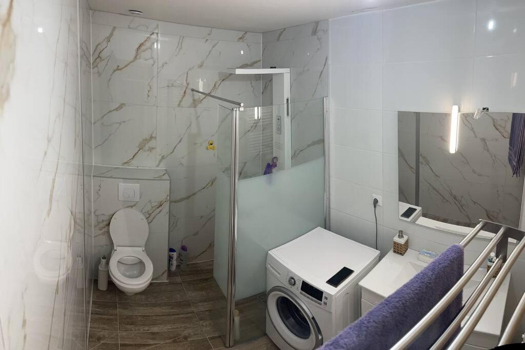 Appartement Prive Dans Villa Montauban Exteriör bild