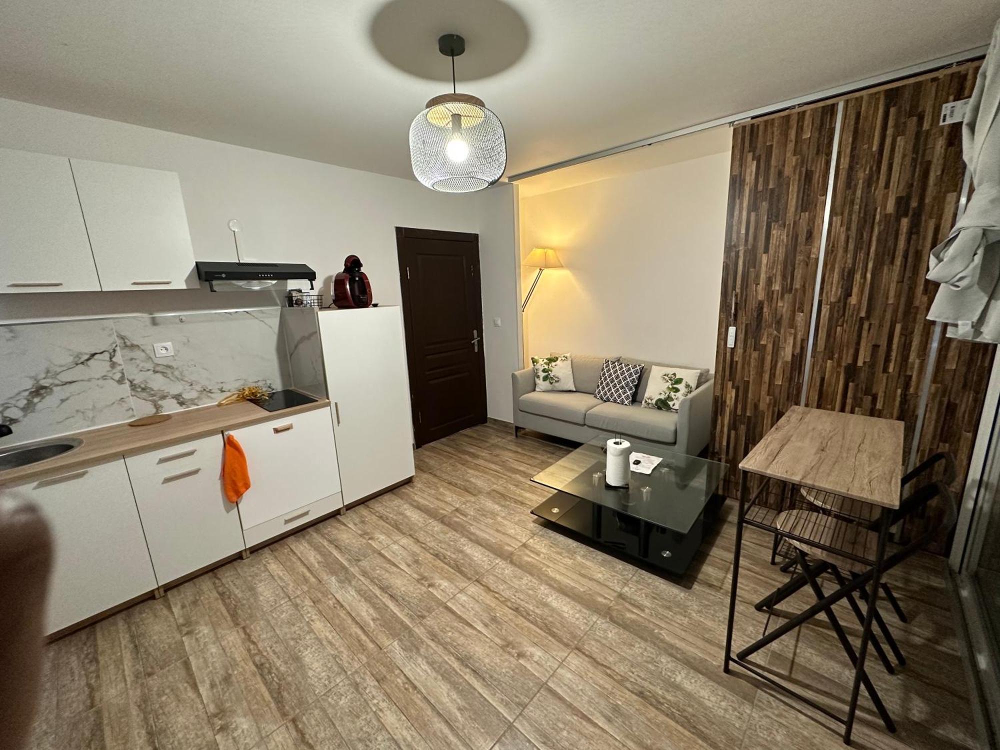 Appartement Prive Dans Villa Montauban Exteriör bild